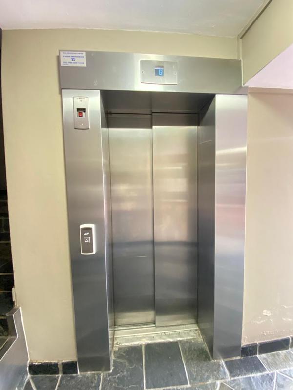 To Let 1 Bedroom Property for Rent in Green Point Western Cape